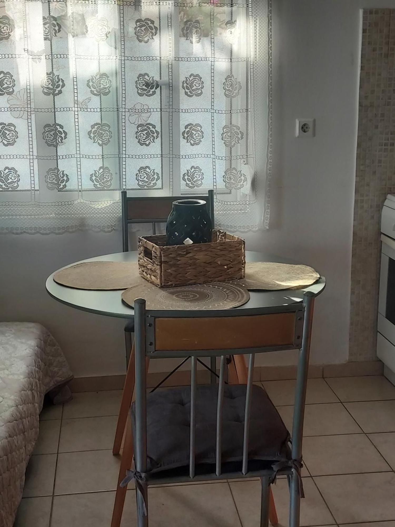 Anastasia'S Garden House Jaliszósz Kültér fotó