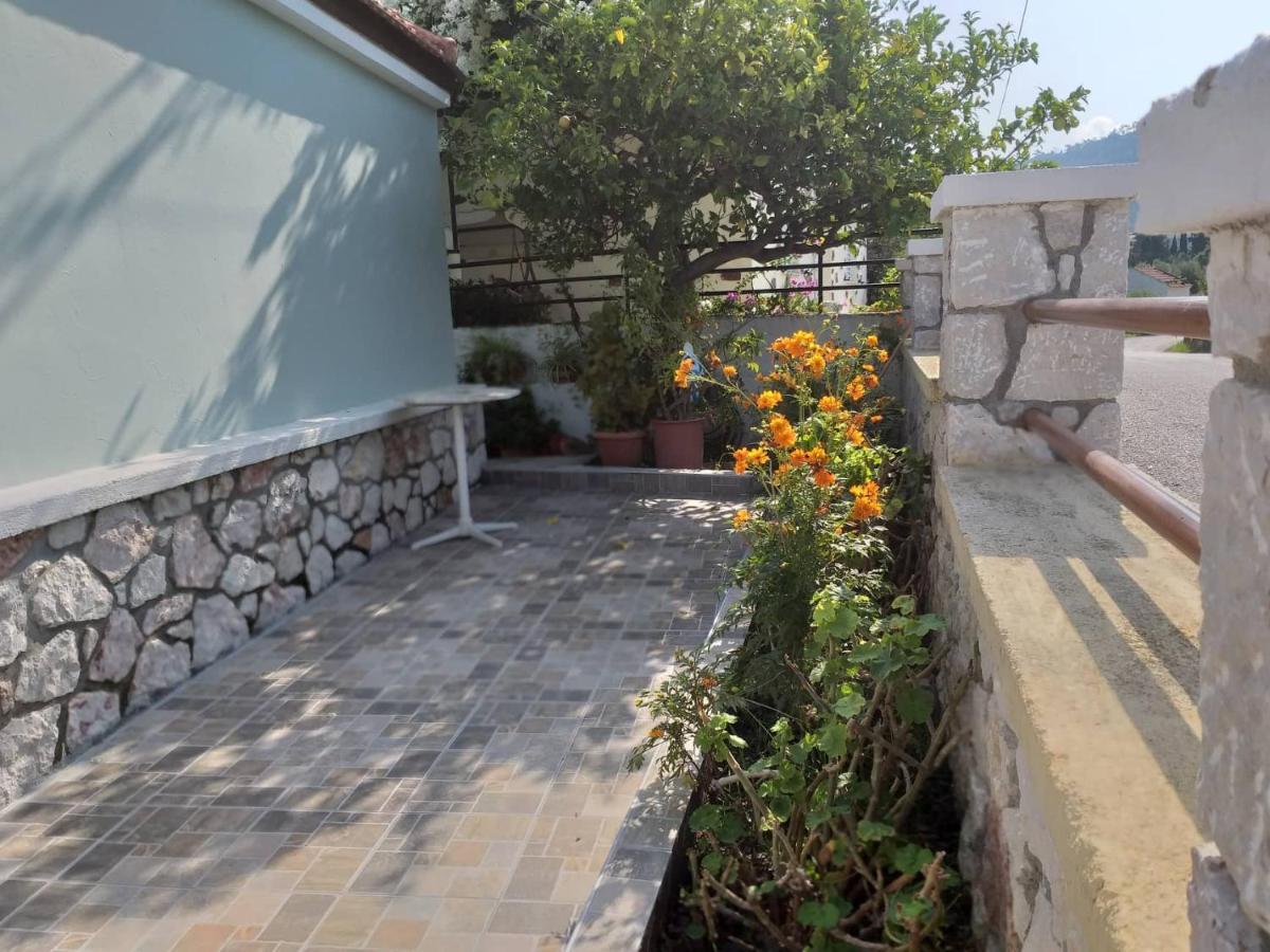 Anastasia'S Garden House Jaliszósz Kültér fotó